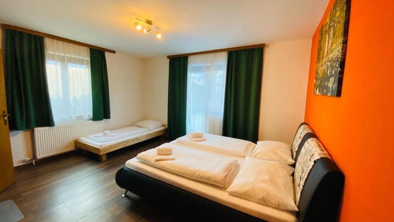 Holiday House Auer - By Four Seasons Apartments كابرون المظهر الخارجي الصورة